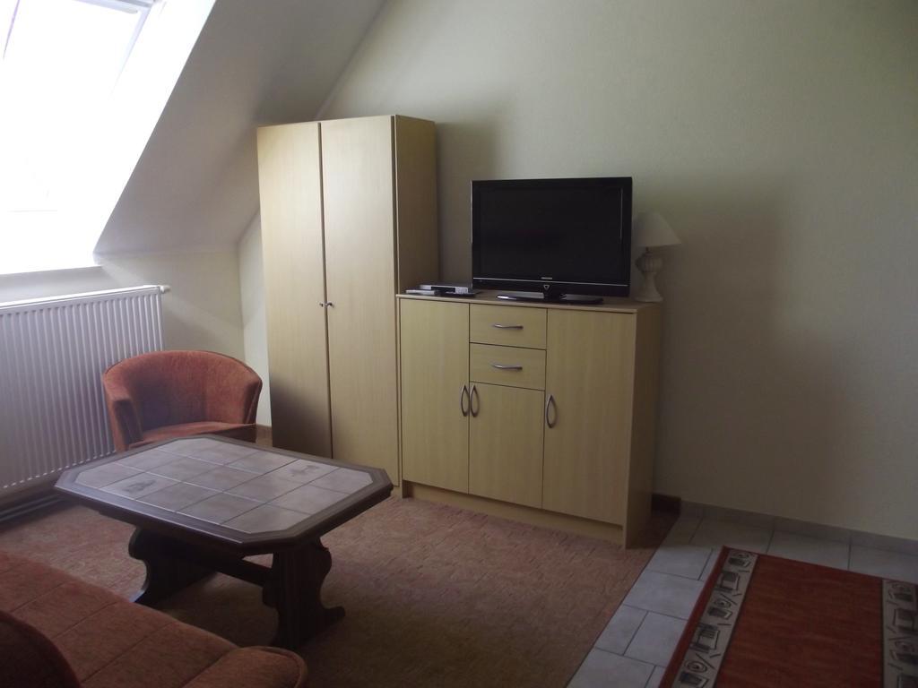 Pension Lindenhof Kachlin Kamer foto