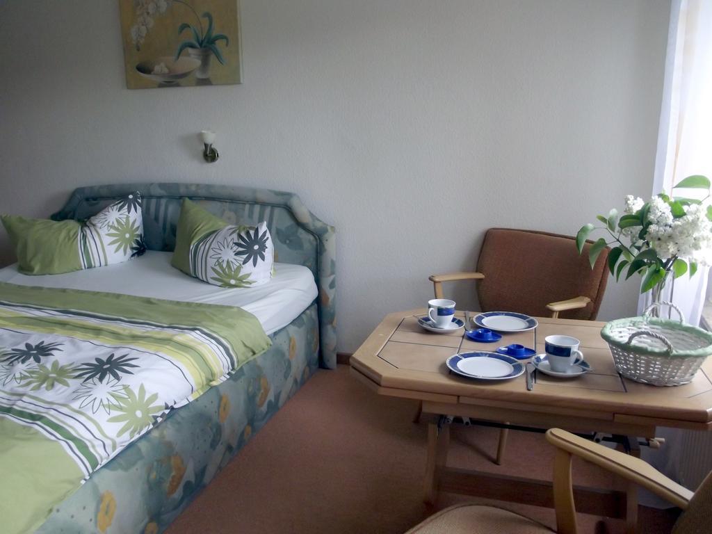 Pension Lindenhof Kachlin Kamer foto
