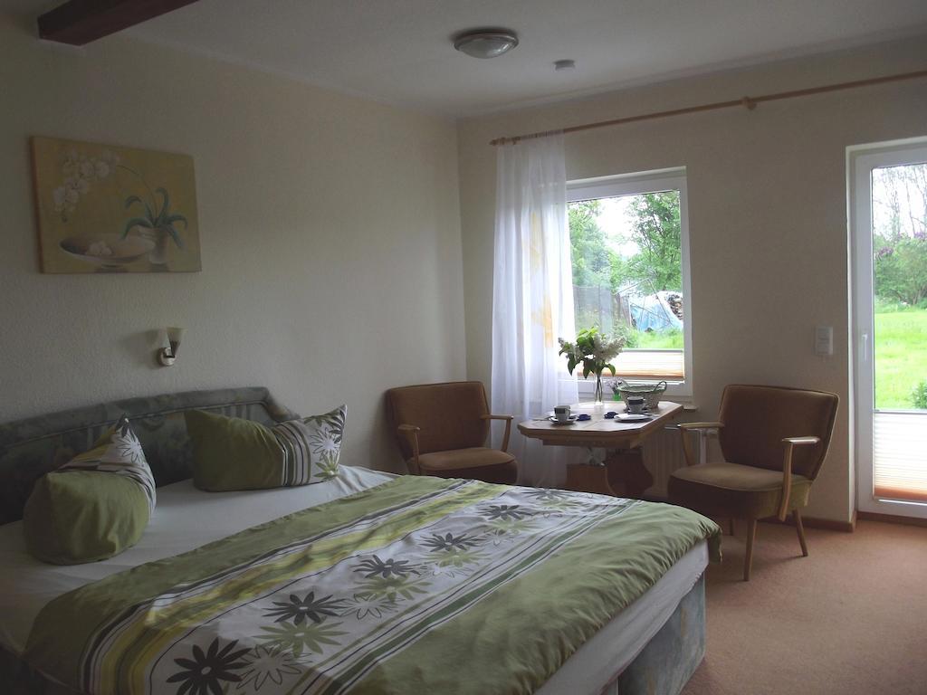 Pension Lindenhof Kachlin Kamer foto